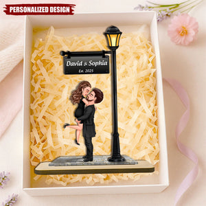 Couple Kissing Under Lamp Post Forever Love - Personalized Wooden Plaque