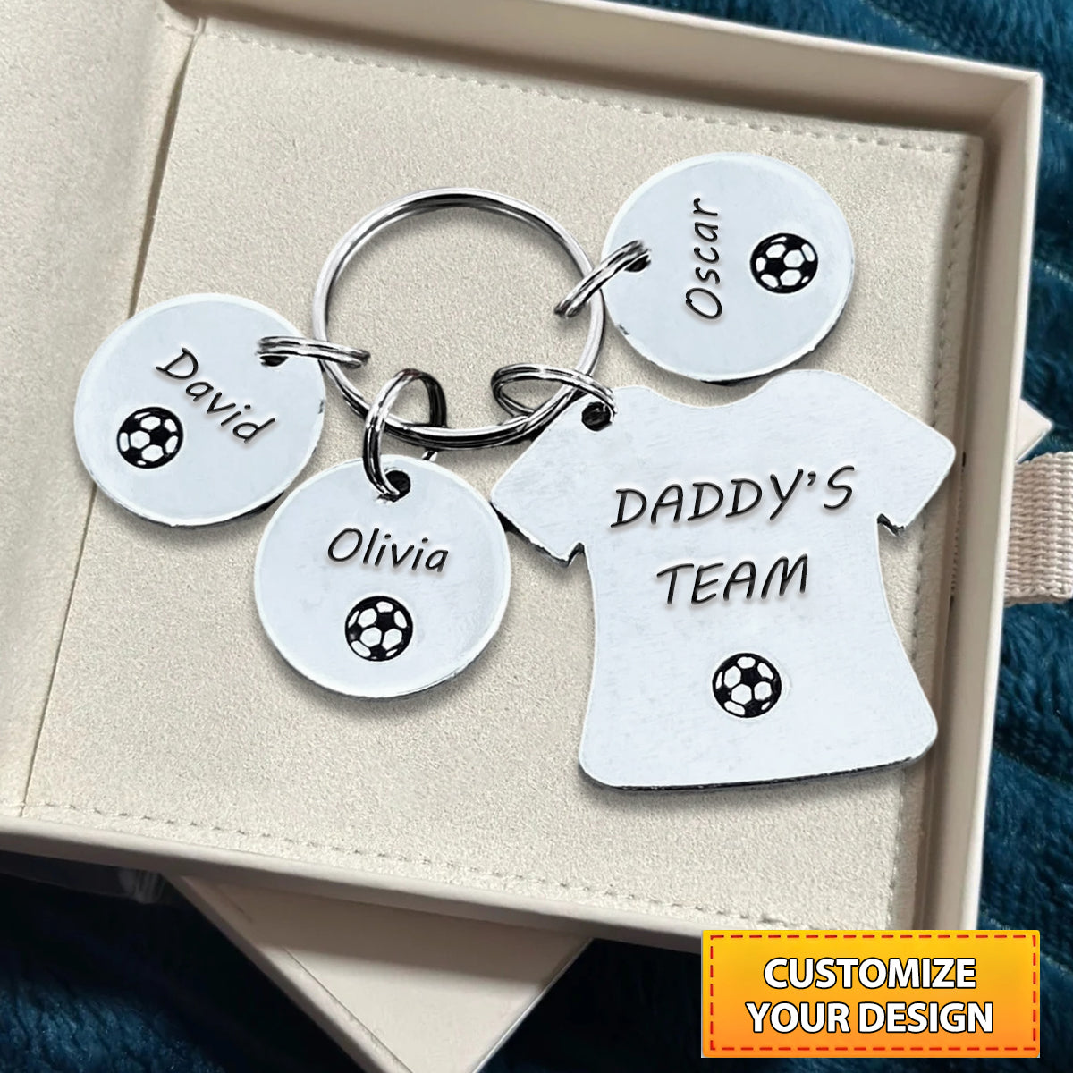 Daddy's Team- Personalised Soccer Family Keychain - Father's Day Gift