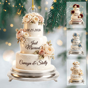 Personalized First Christmas Married Ornament, 2026 Mr and Mrs Cake Gifts