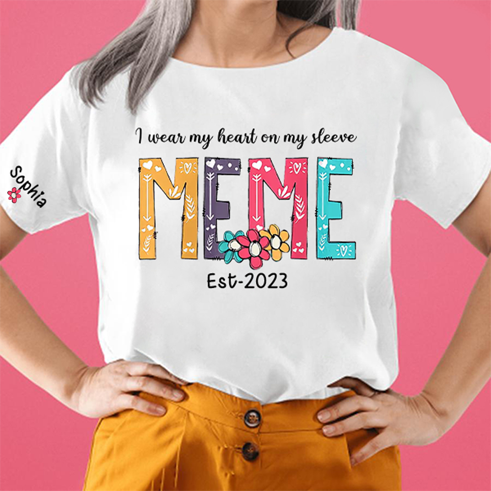 Personalized I wear my heart on my sleeve nana est and grandkids T-shirt