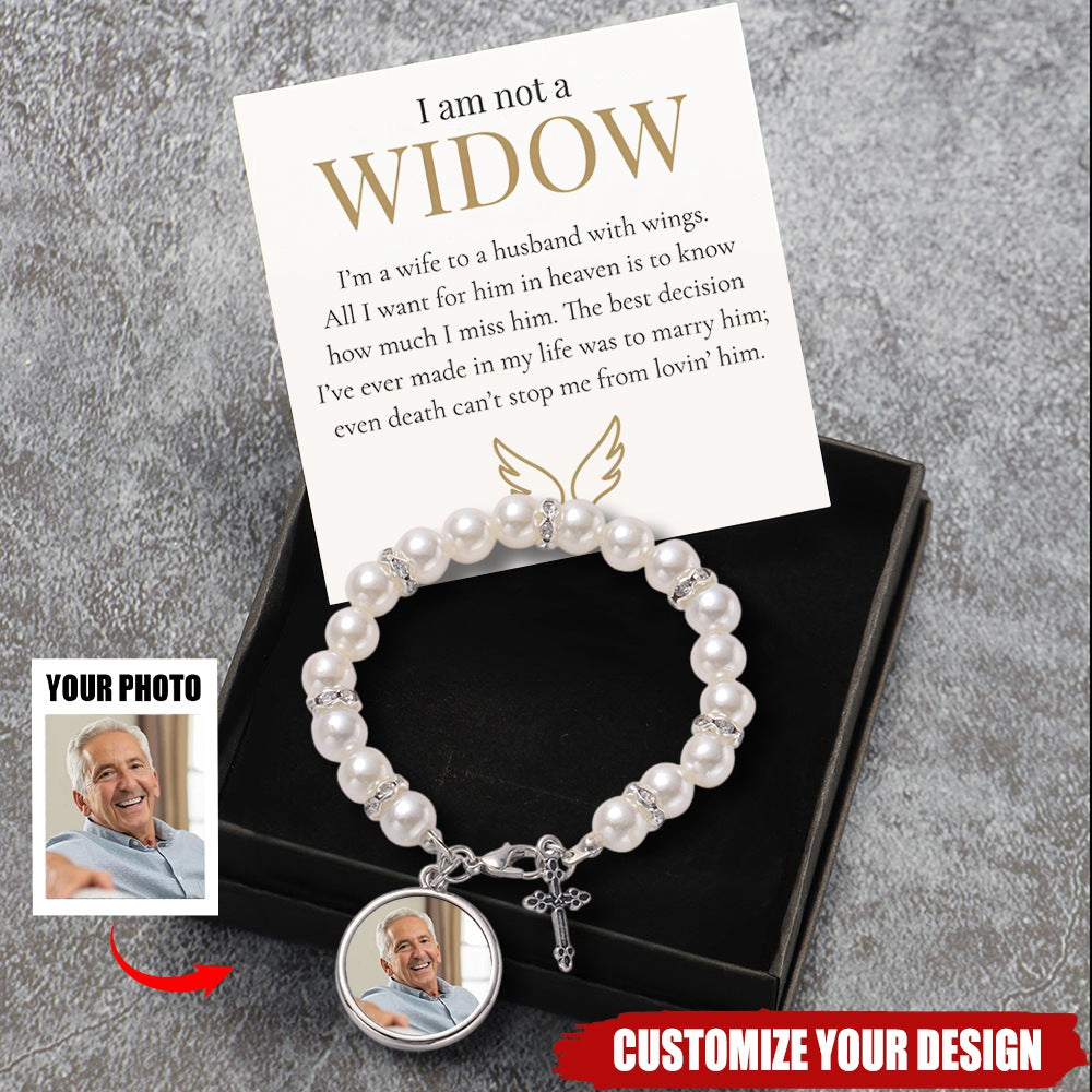 I'm a Wife to a Husband Personalized Circle Wings Memorial Bracelet