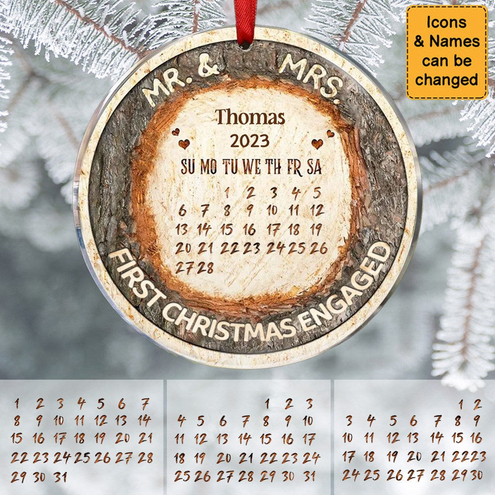 Couple - First Christmas Married - Personalized Circle Ornament